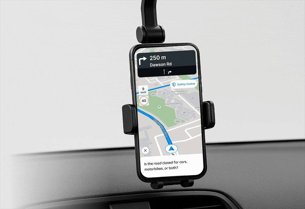 Driver voice reporting — phone in car mount, voice active